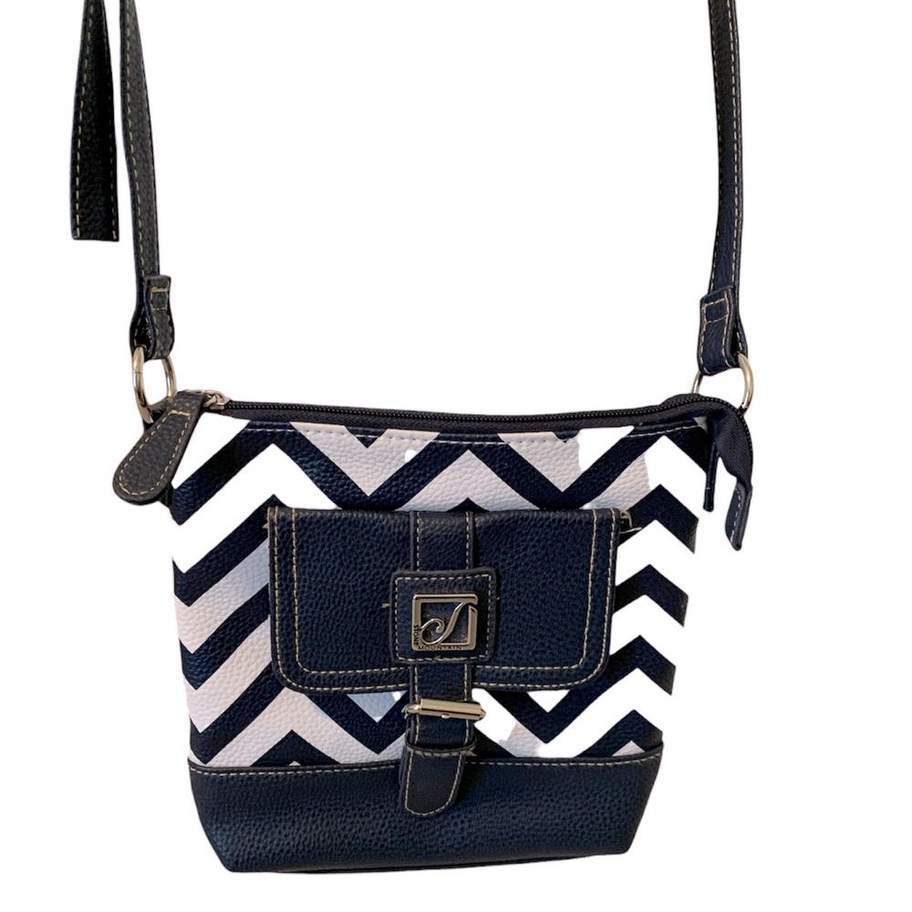 STONE MOUNTAIN Navy and White Chevron Striped Crossbody